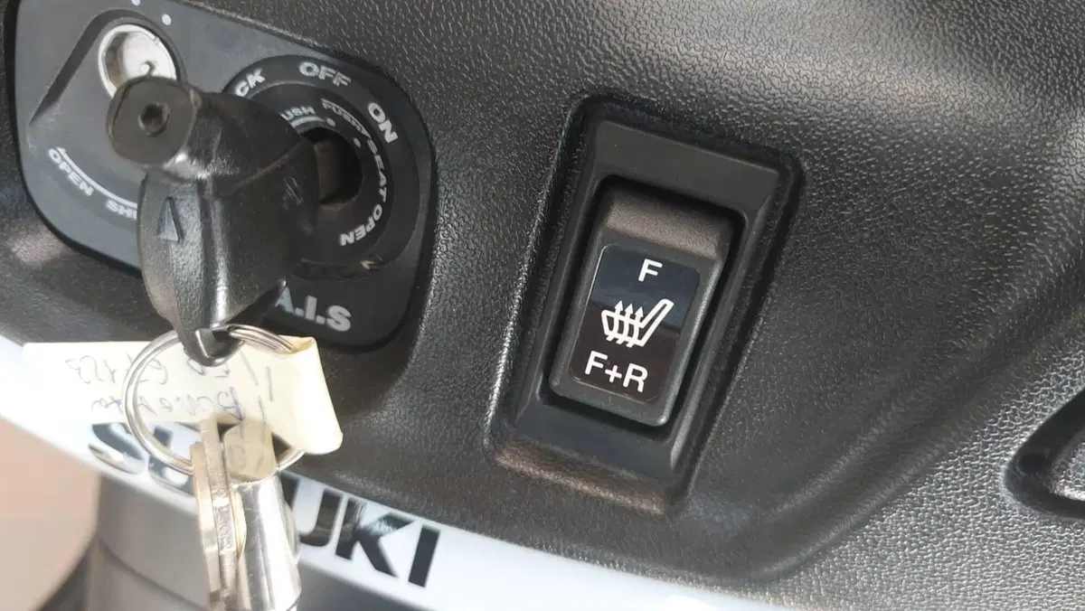 Suzuki Burgman AN 650 Executive ABS (2013 - 17) (9)