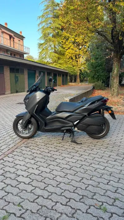 Yamaha X-Max 300 (2021 - 24) usata