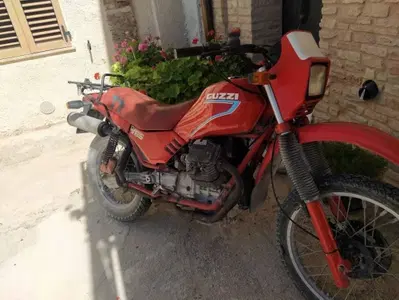 Moto Guzzi V 65 TT (1985 - 89) usata