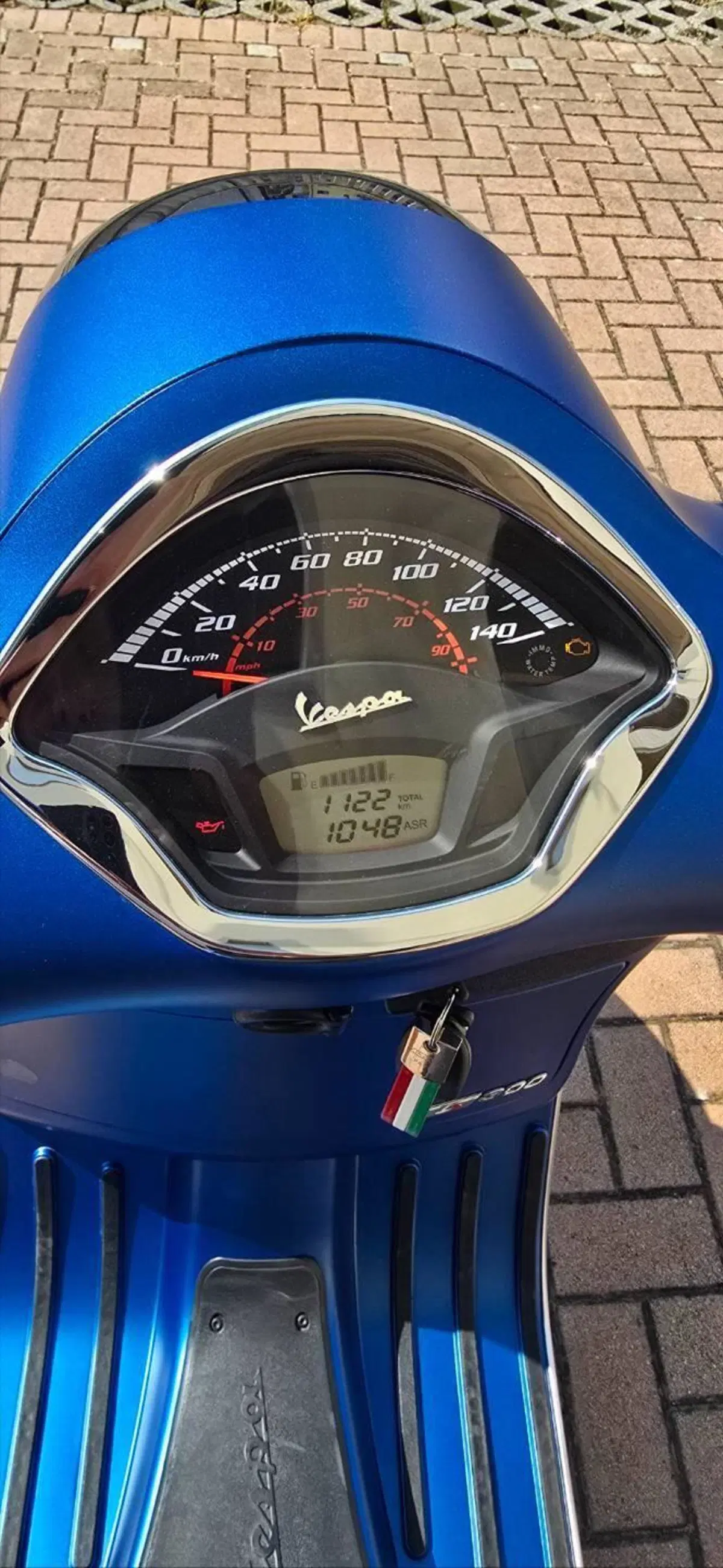 Vespa GTS 300 Hpe (2021 - 22) (4)