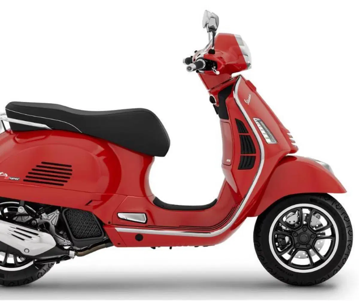 Vespa GTS 125 Super (2025 - 26) (2)
