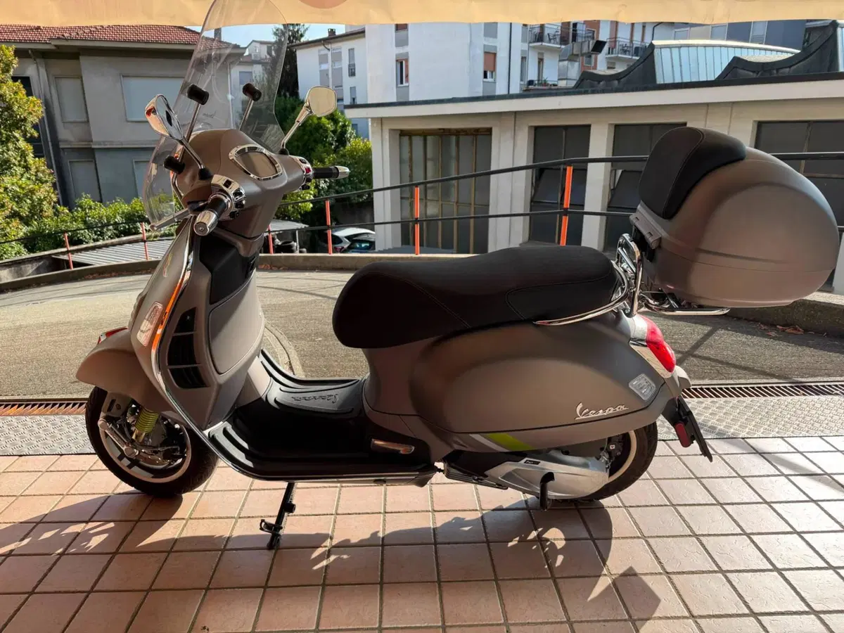 Vespa GTS 310 Supertech (2025 - 26) (2)
