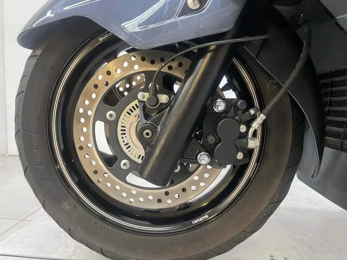 Suzuki Burgman AN 400 ABS (2010 - 13) (4)