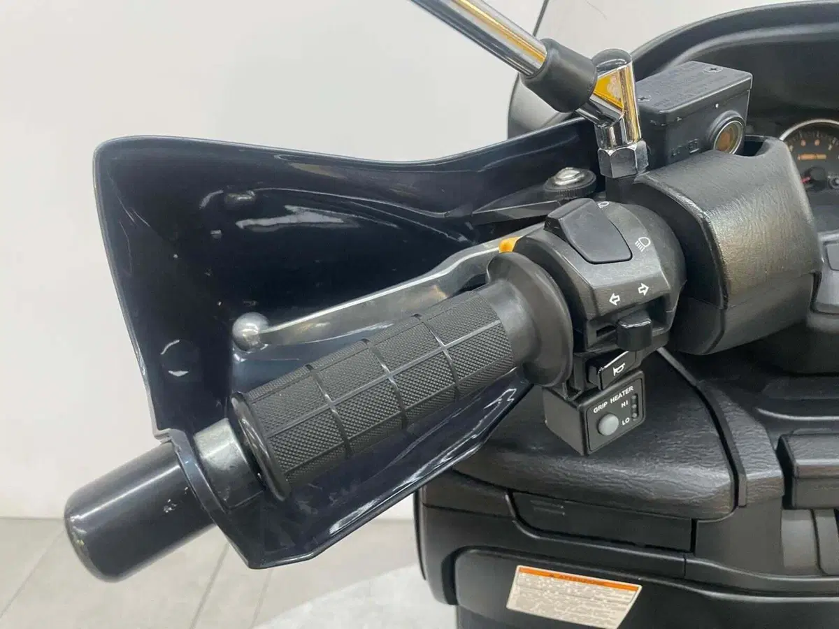 Suzuki Burgman AN 400 ABS (2010 - 13) (13)