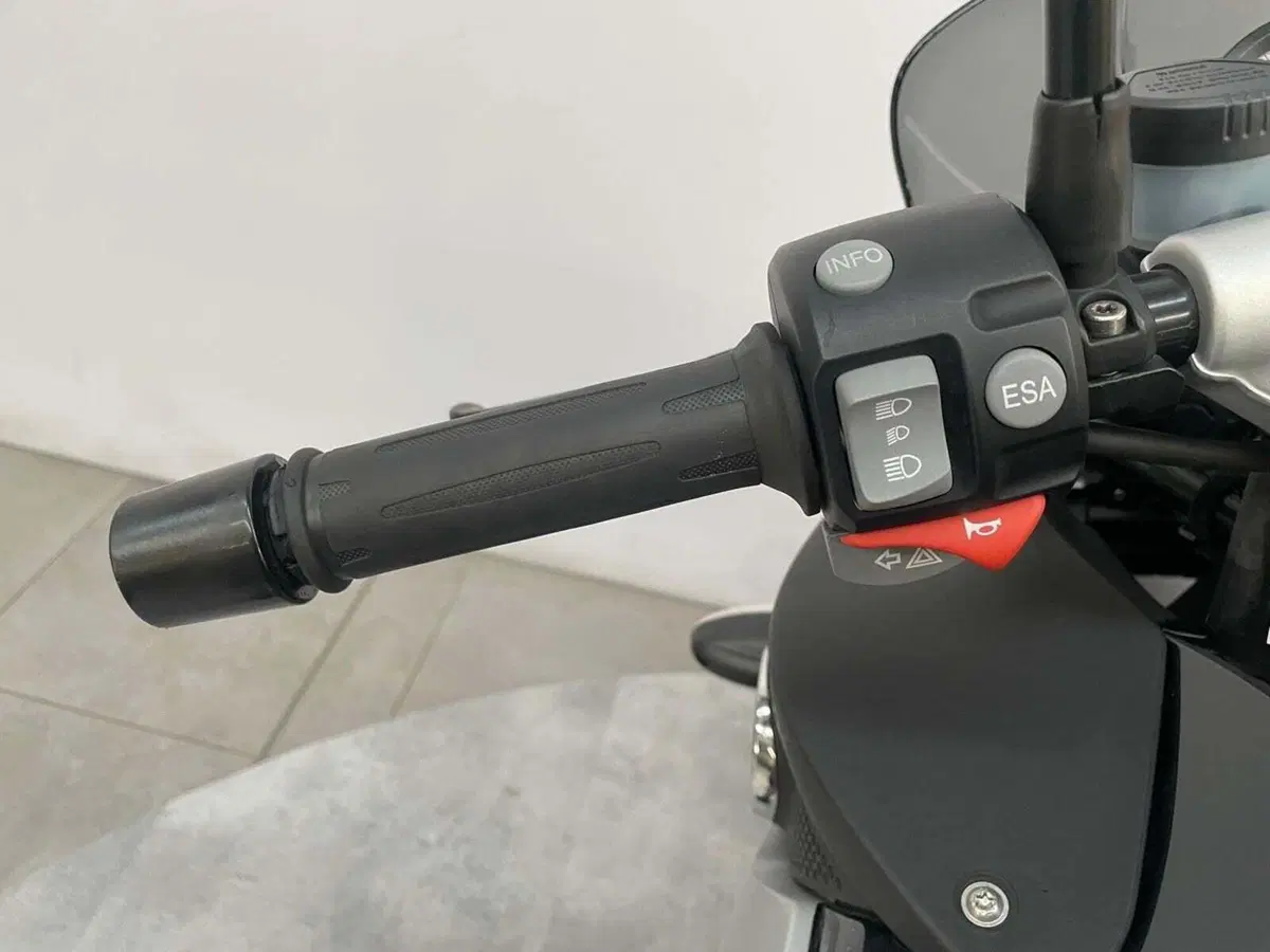 Bmw K 1200 R (12)