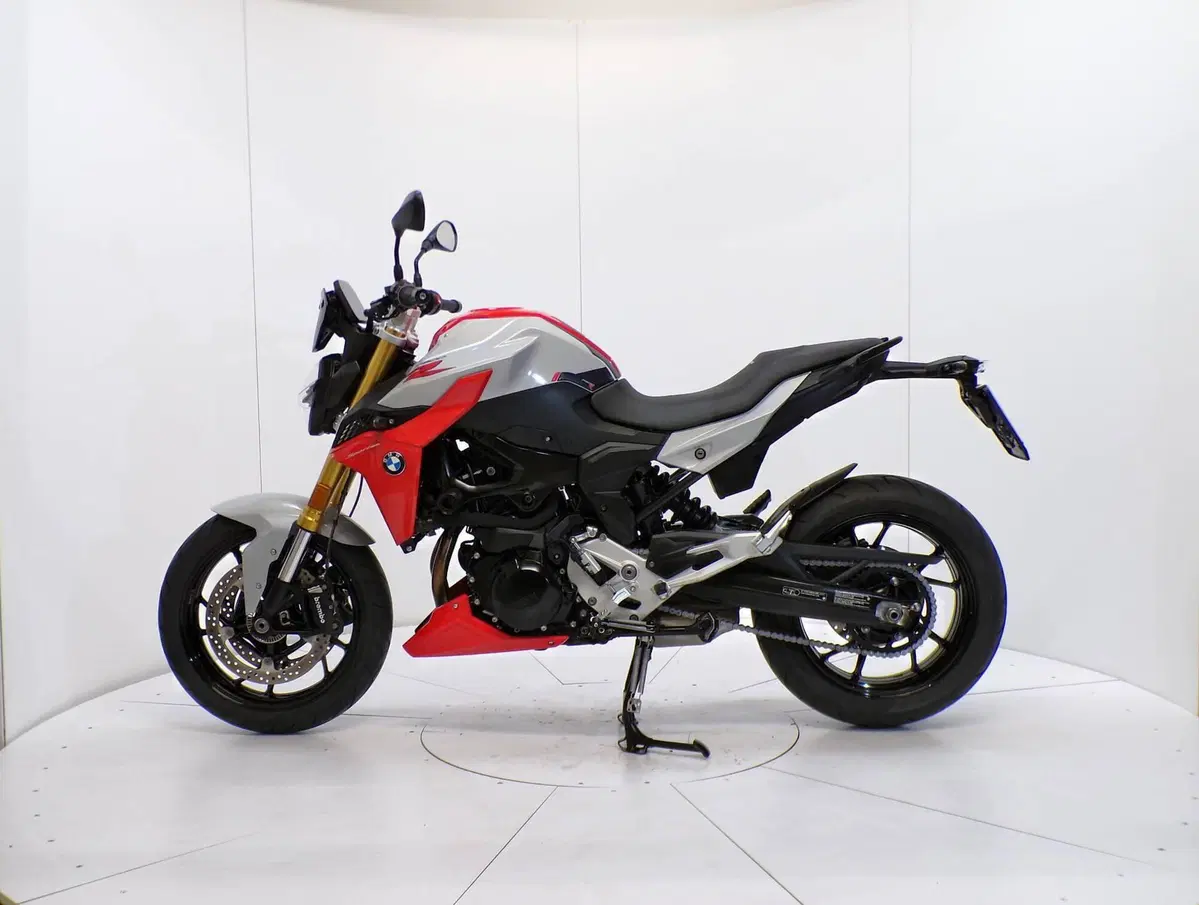 Bmw F 900 R (2021 - 24) (4)