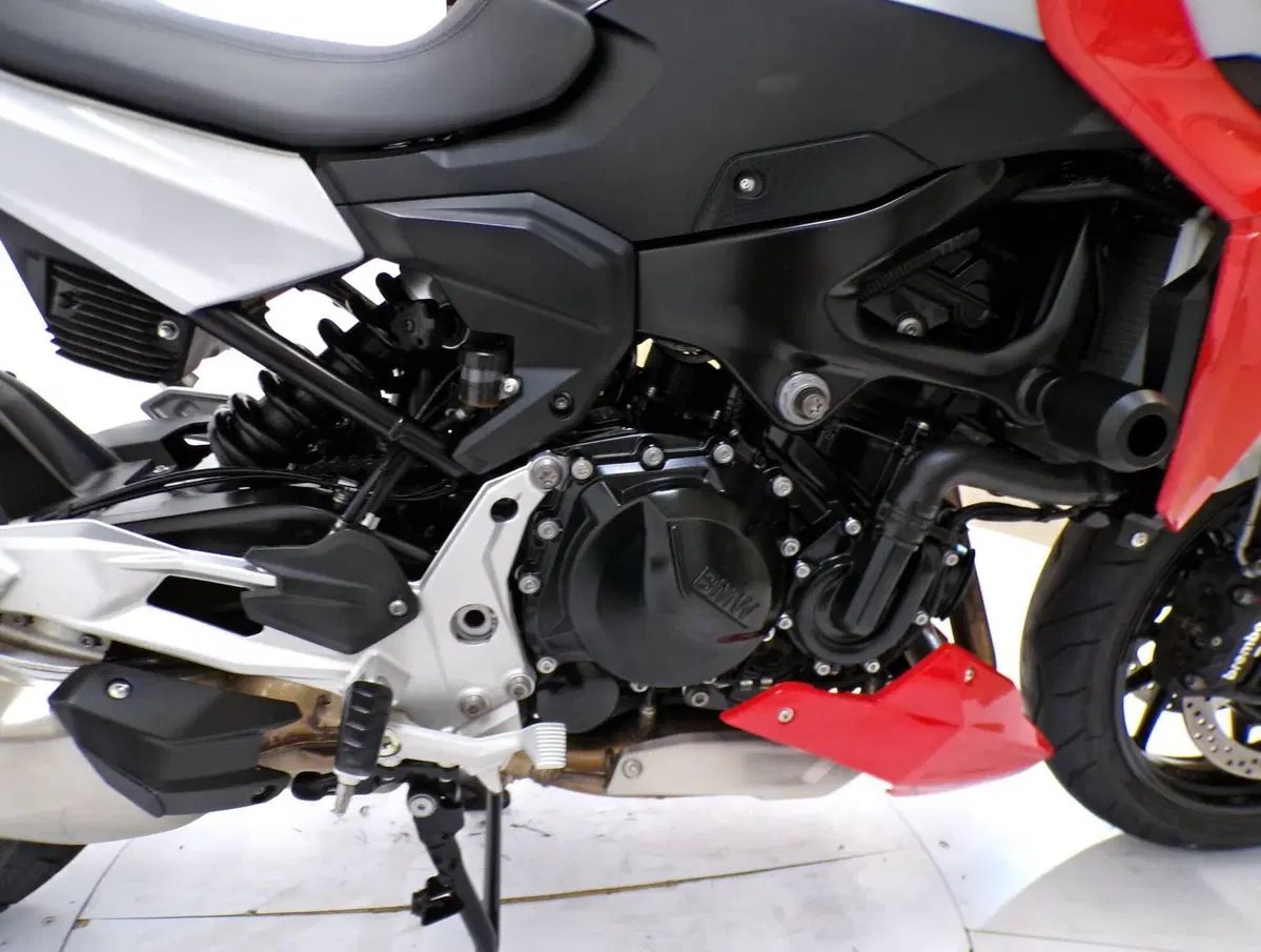 Bmw F 900 R (2021 - 24) (8)