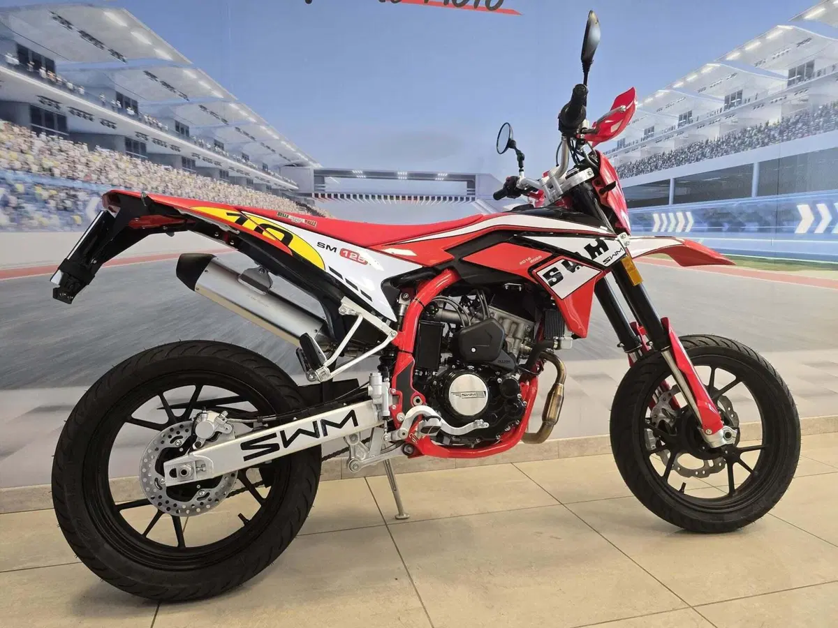 Swm SM 125 R Reborn (2026) (19)