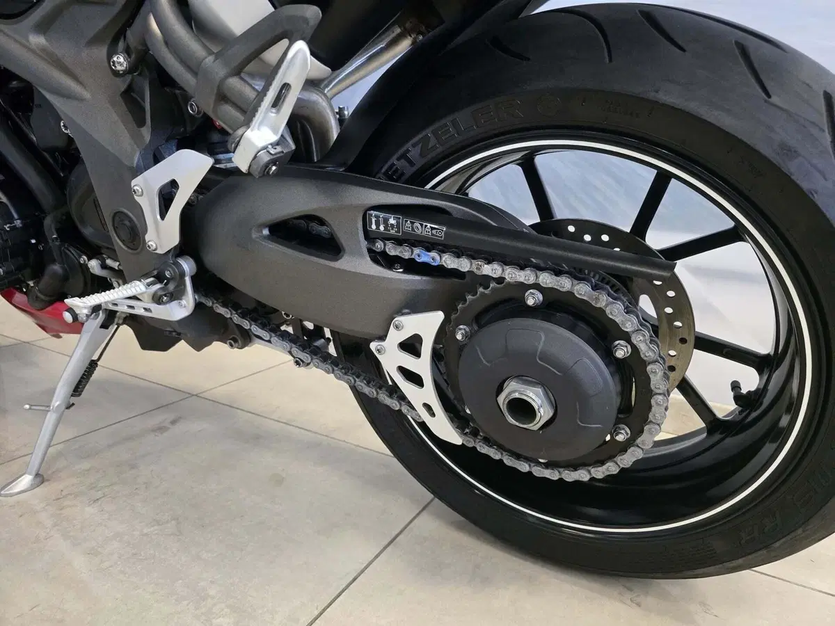 Triumph Speed Triple 1050 S ABS (2016 - 17) (7)