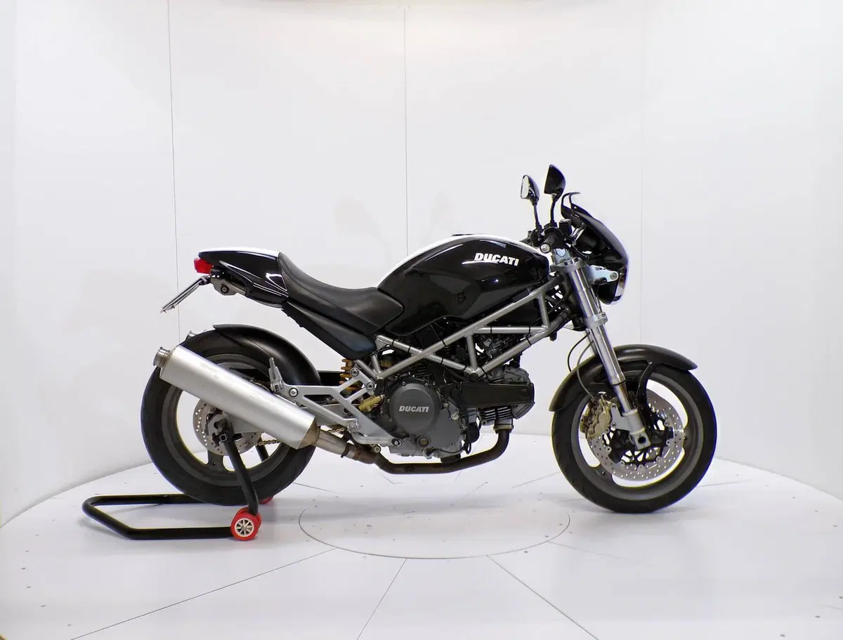 Ducati Monster 620 Dark (2003 - 06)