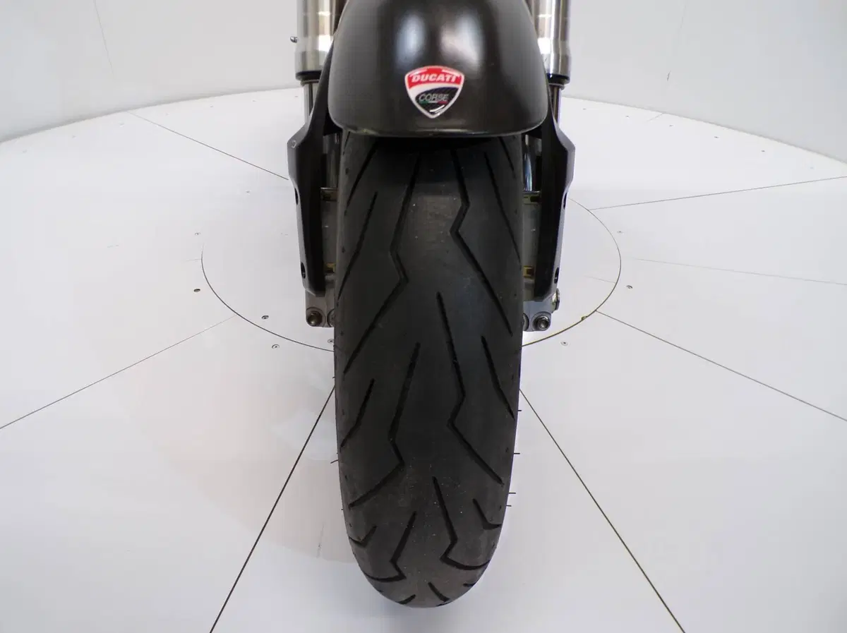 Ducati Monster 620 Dark (2003 - 06) (10)
