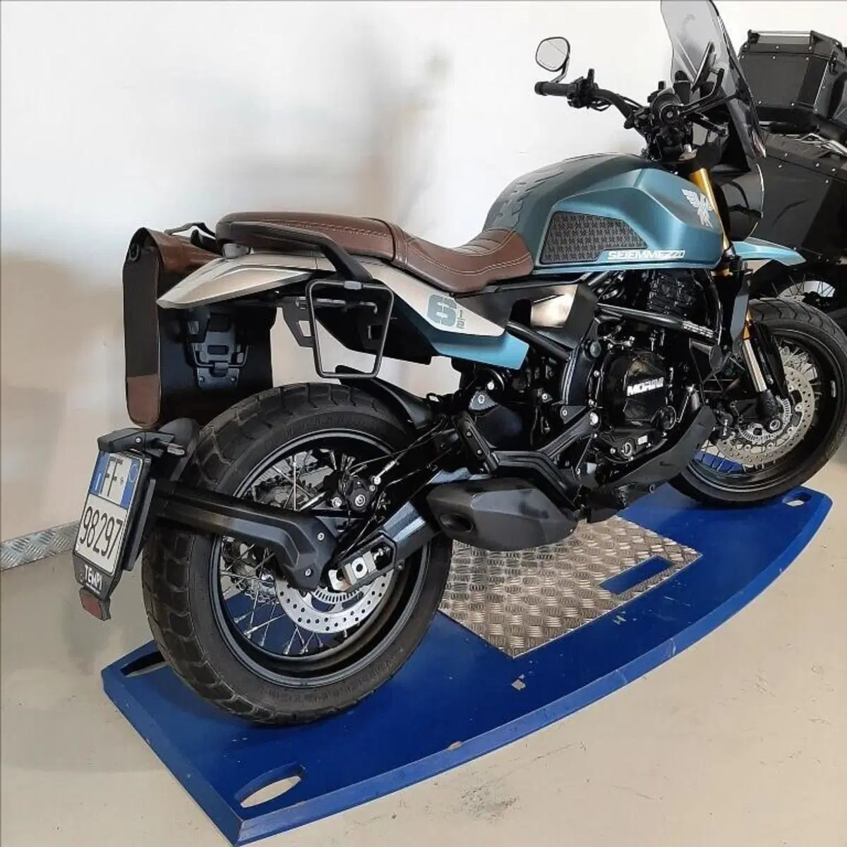 Moto Morini SEIEMMEZZO SCR (2022 - 26) (6)