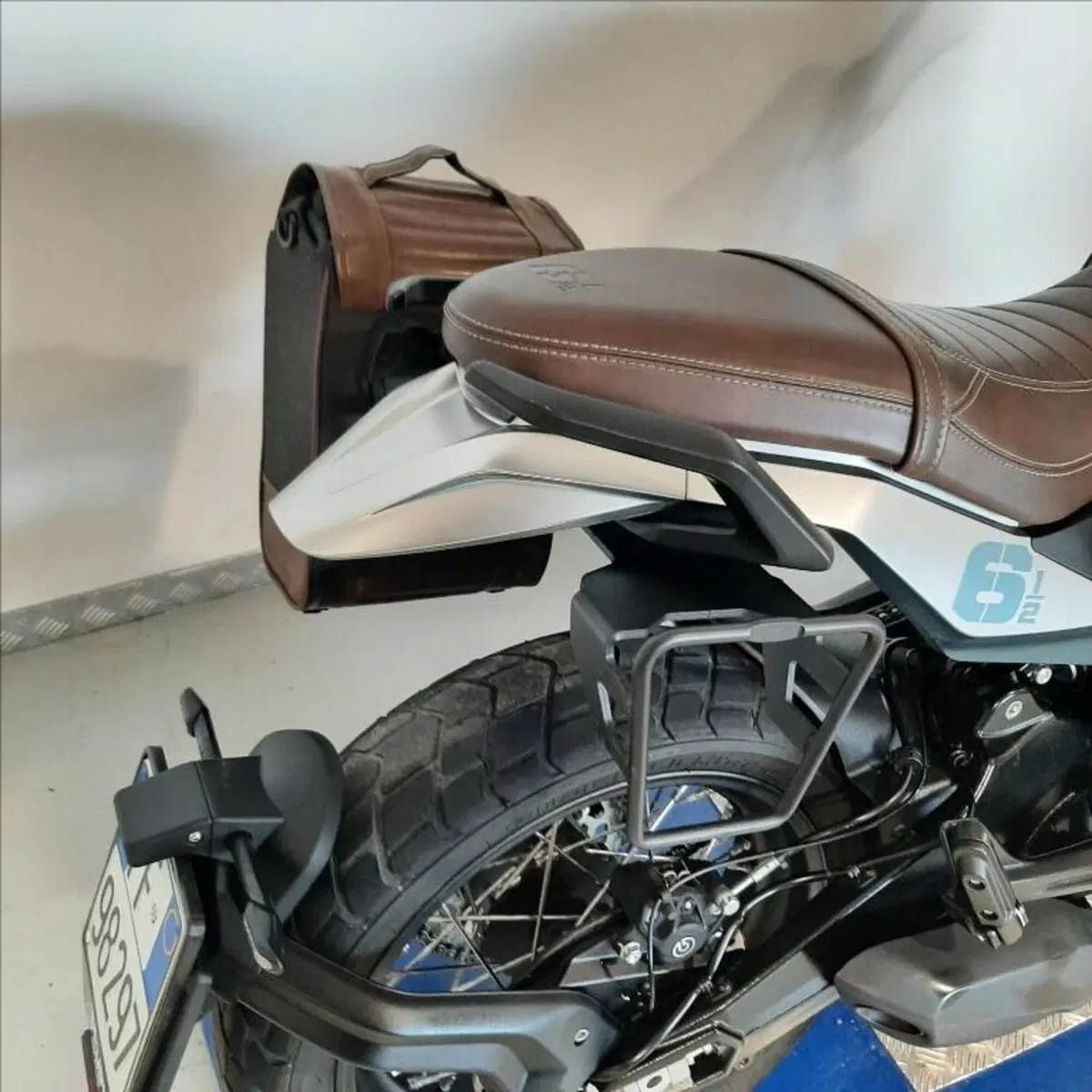 Moto Morini SEIEMMEZZO SCR (2022 - 26) (8)