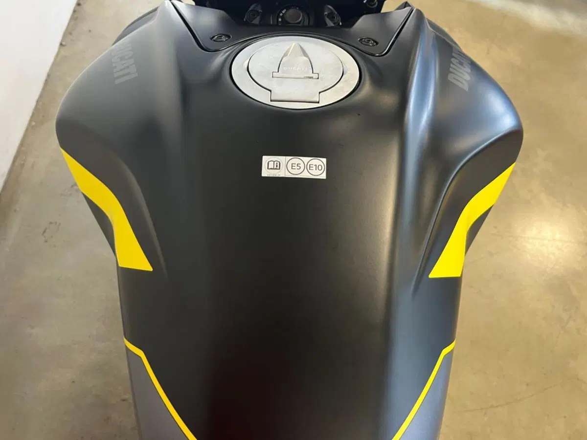 Ducati Diavel V4 (2023 - 26) (10)