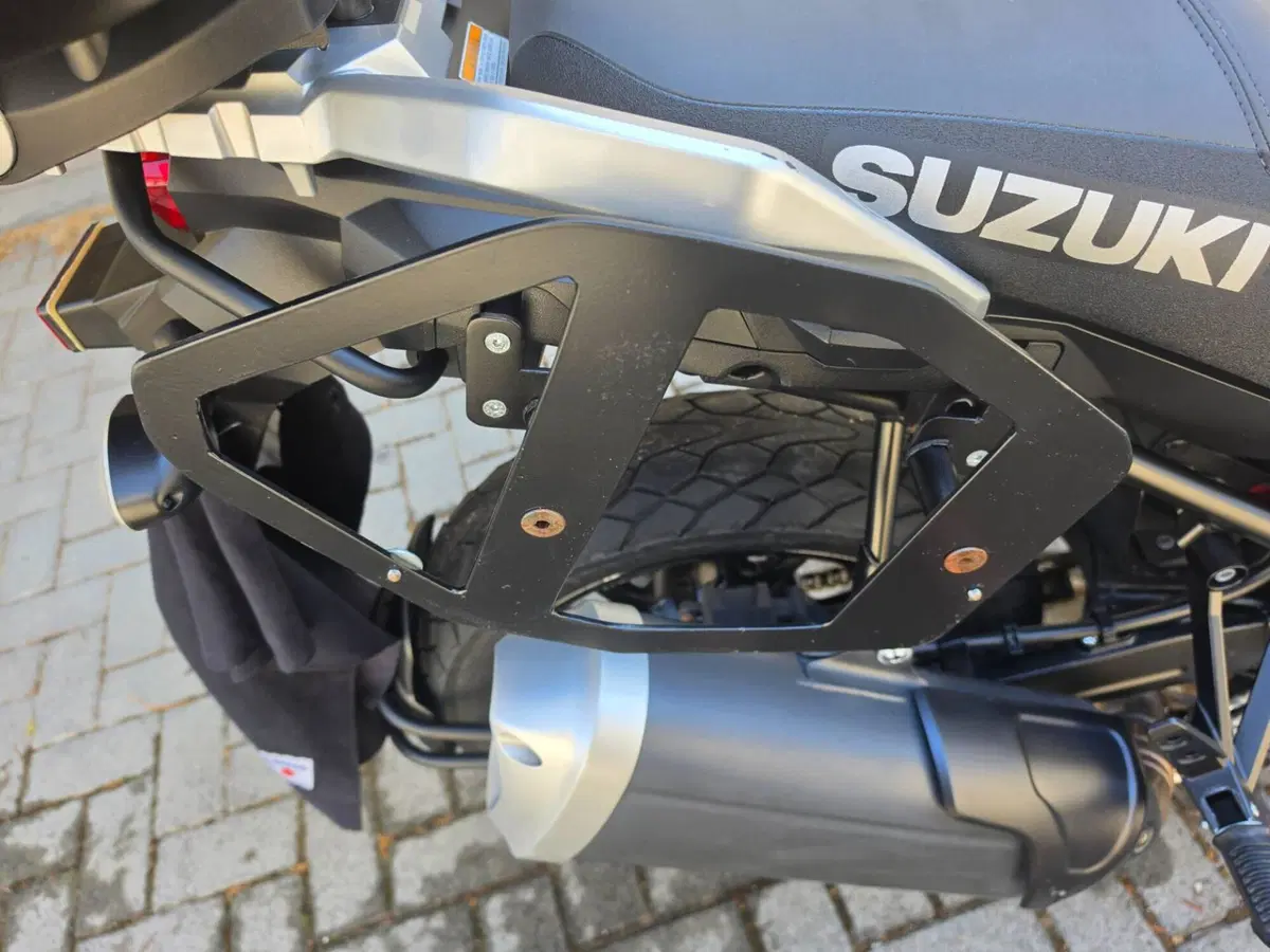 Suzuki V-Strom 1000 ABS (2014 - 17) (2)