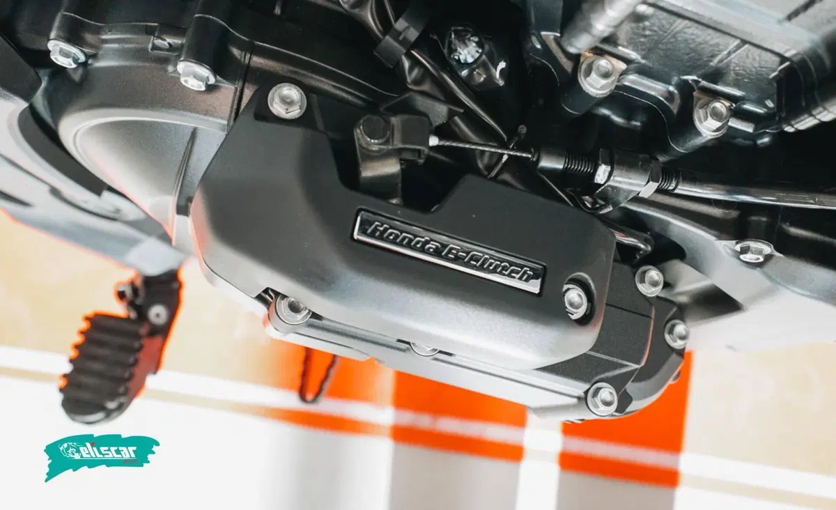 Honda Transalp XL750 (2026) (7)