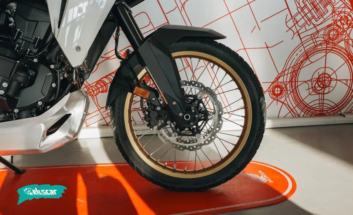 Honda Transalp XL750 (2026) (9)