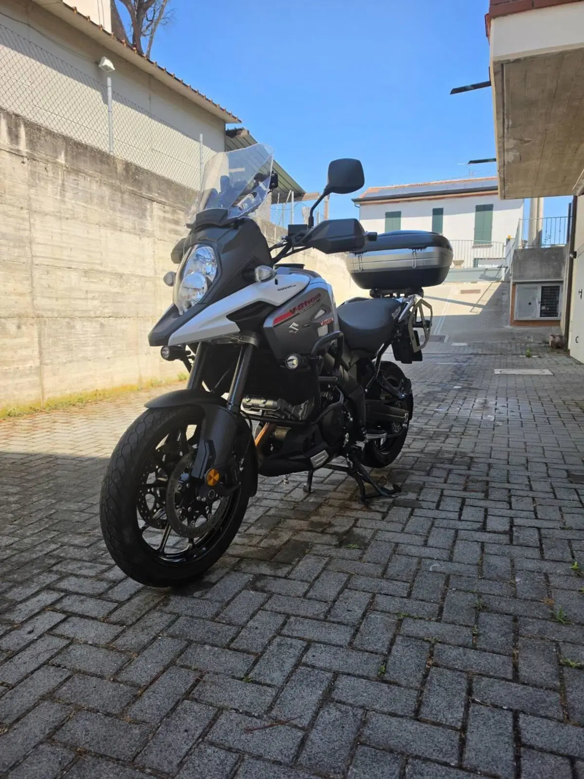 Suzuki V-Strom 1000 ABS (2014 - 17) (3)