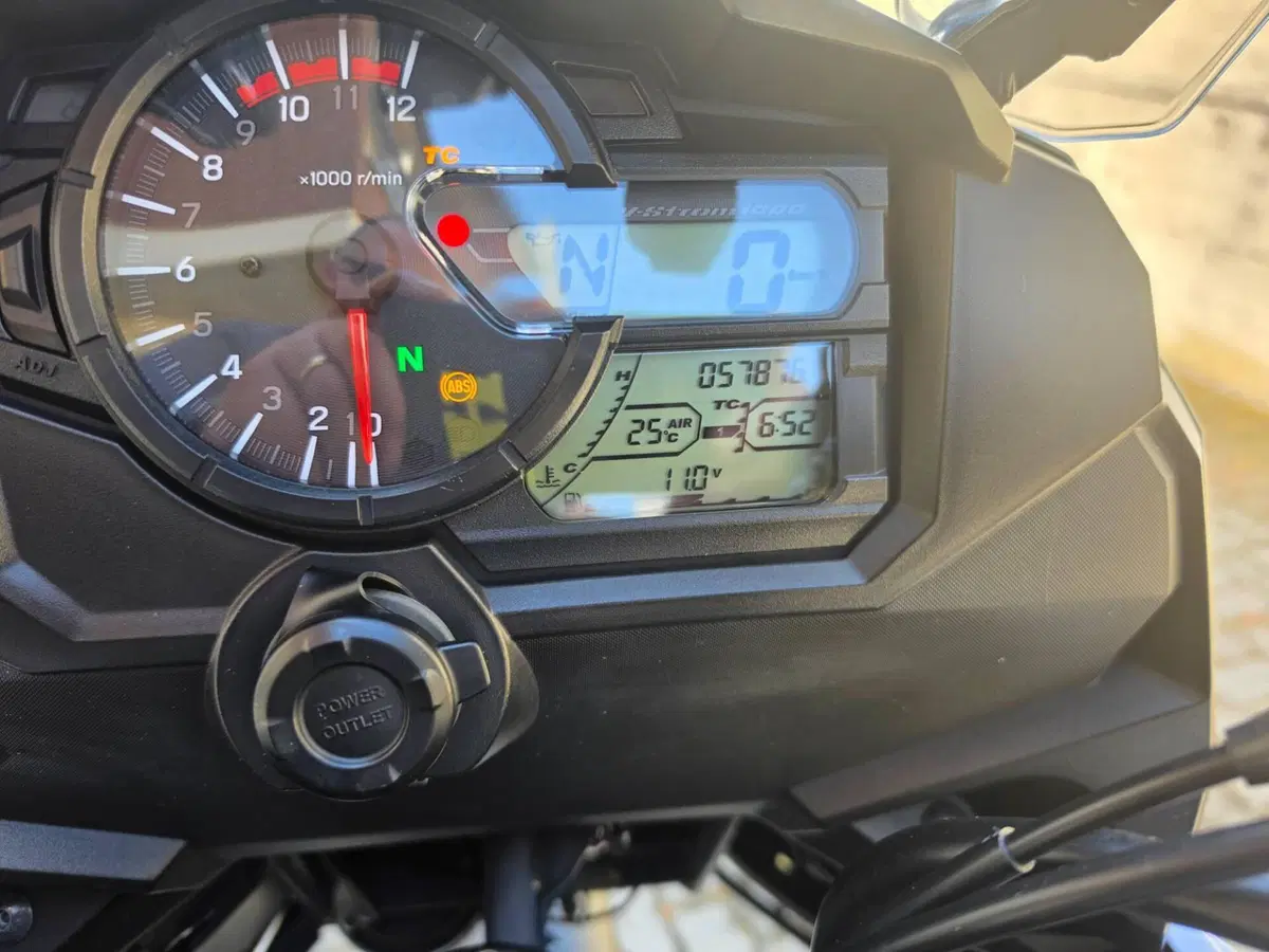 Suzuki V-Strom 1000 ABS (2014 - 17) (6)