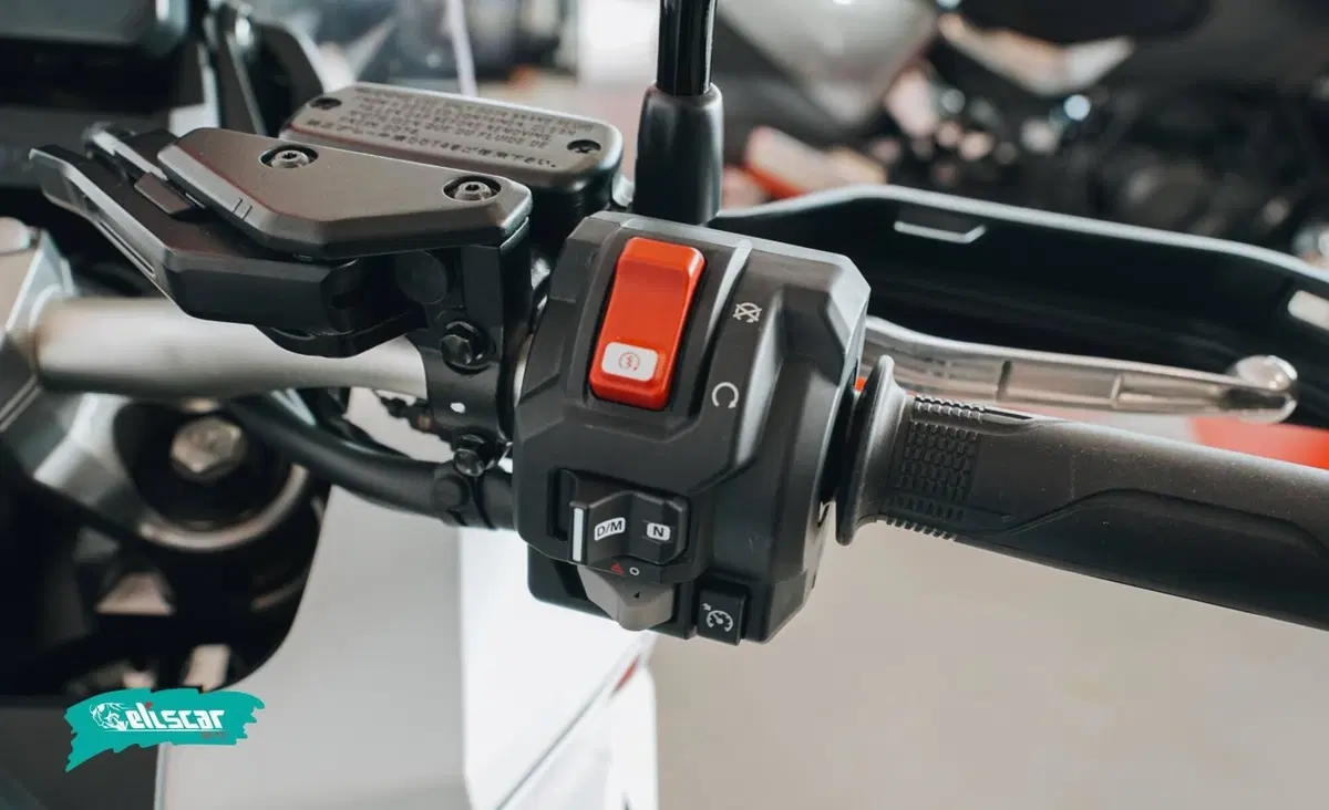 Honda X-ADV 750 Special Edition (2026) (9)