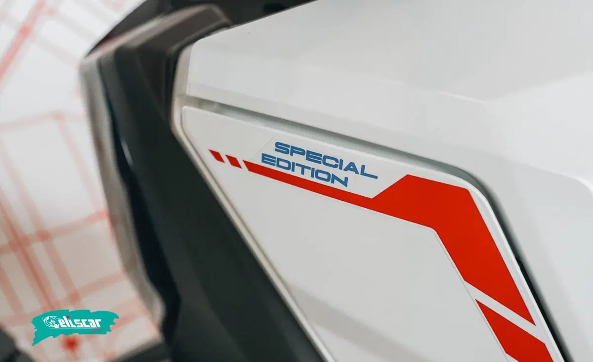 Honda X-ADV 750 Special Edition (2026) (7)