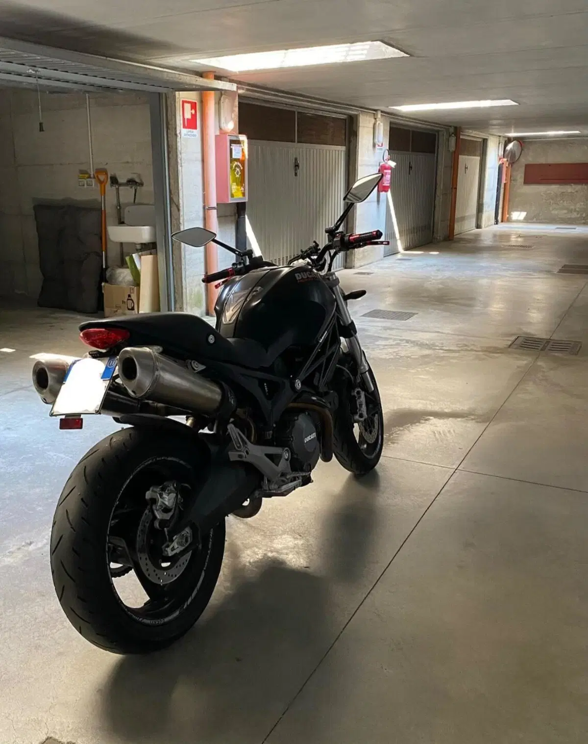 Ducati Monster 696 (2008 - 13) (5)