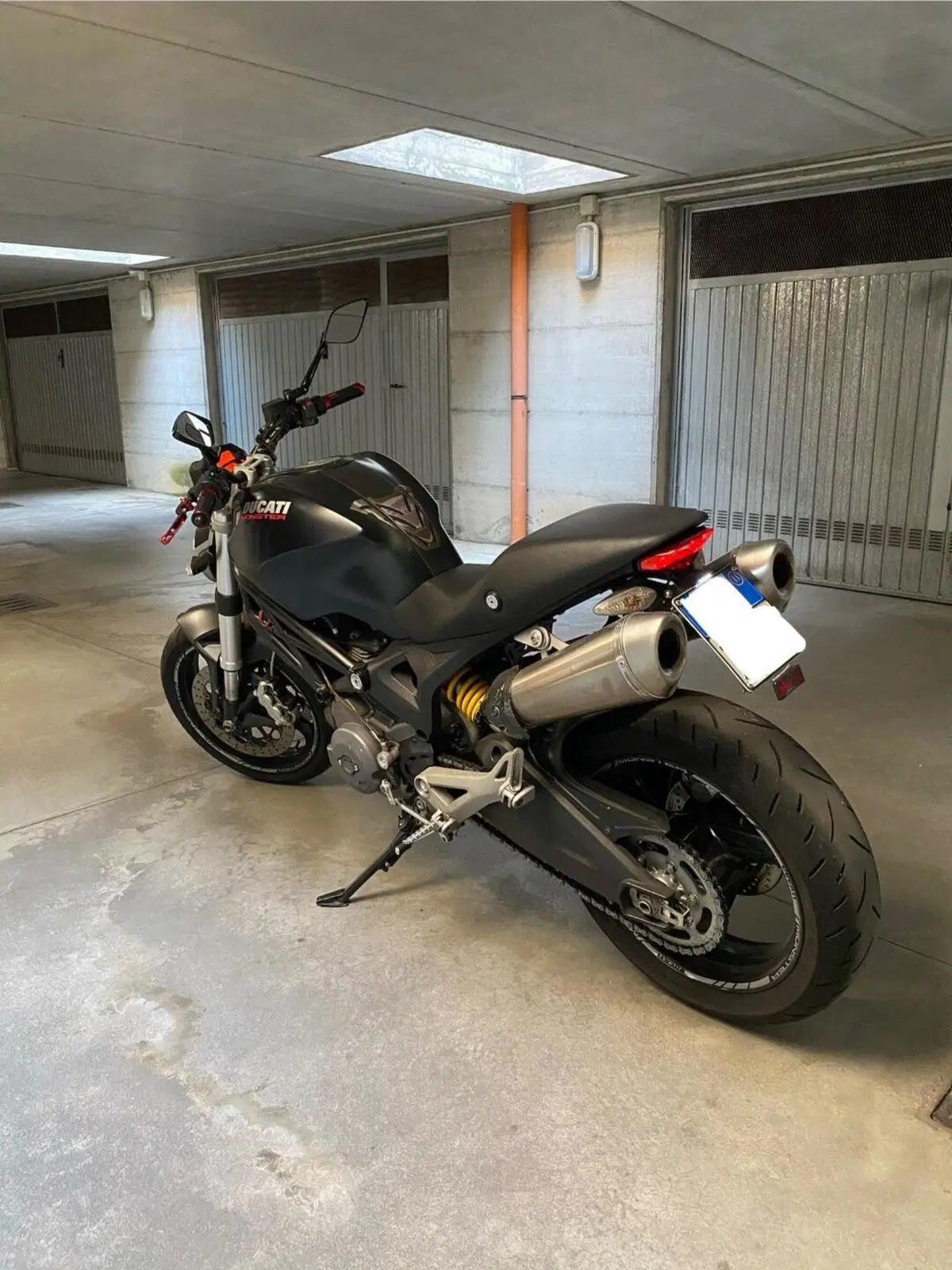 Ducati Monster 696 (2008 - 13) (8)
