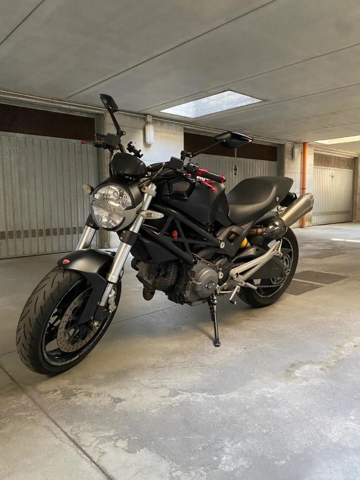 Ducati Monster 696 (2008 - 13) (9)