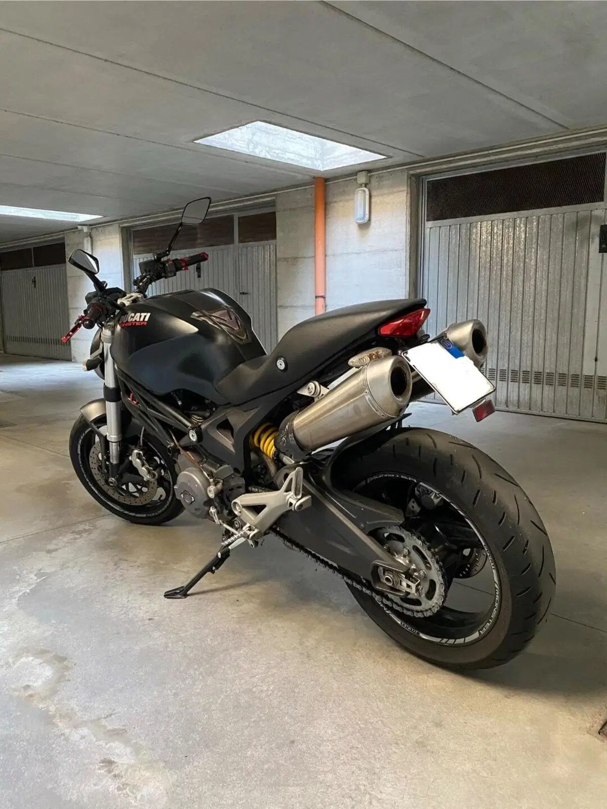 Ducati Monster 696 (2008 - 13) (10)
