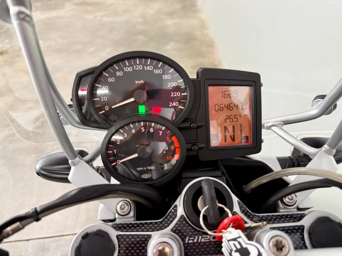 Bmw R 1200 R (2006 - 11) (15)