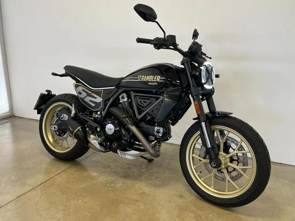 Ducati Scrambler 800 Full Throttle (2025 - 26) (2)