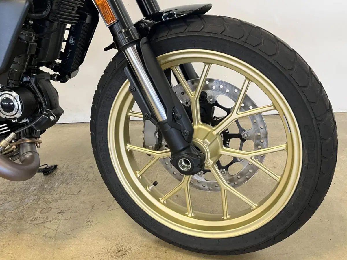 Ducati Scrambler 800 Full Throttle (2025 - 26) (4)