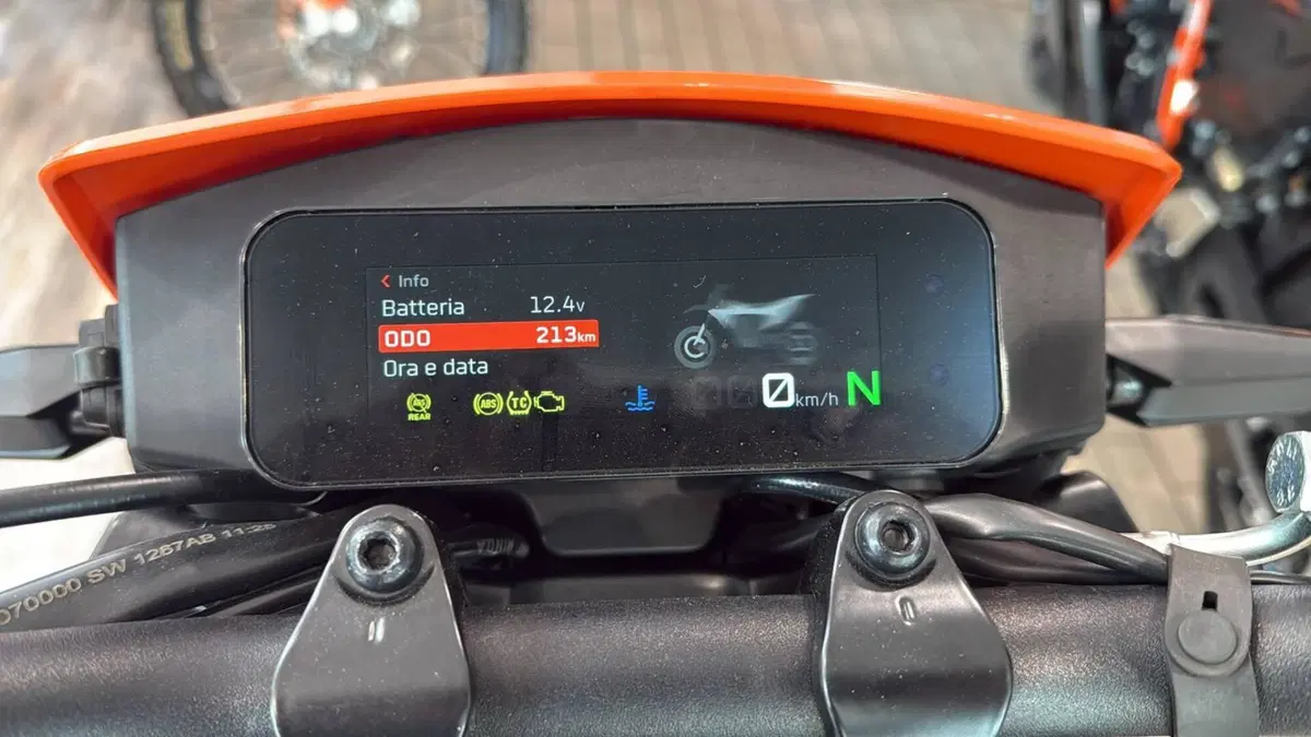 KTM 390 SMC R (2025 - 26) (3)