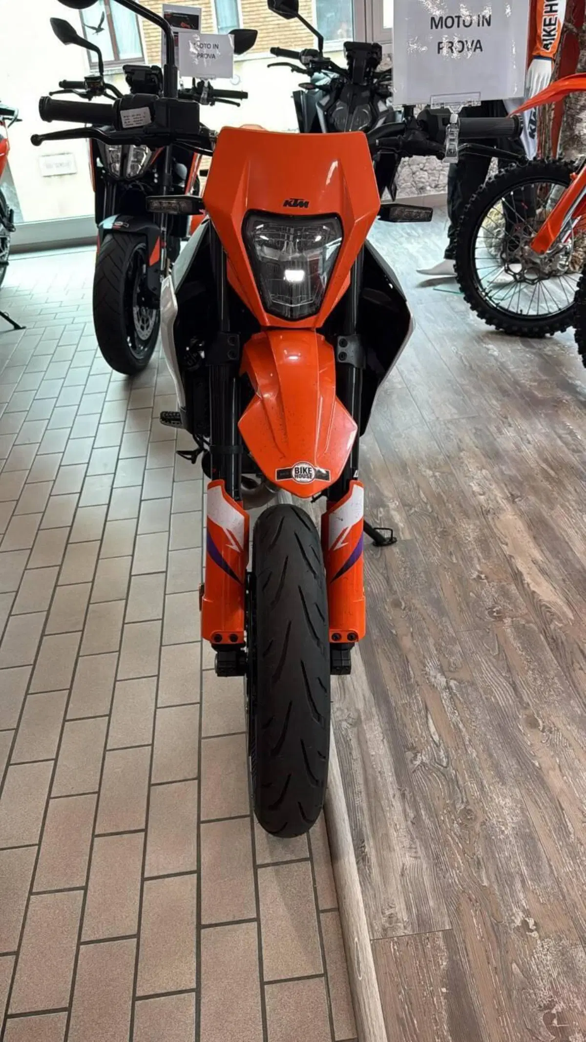 KTM 390 SMC R (2025 - 26) (5)