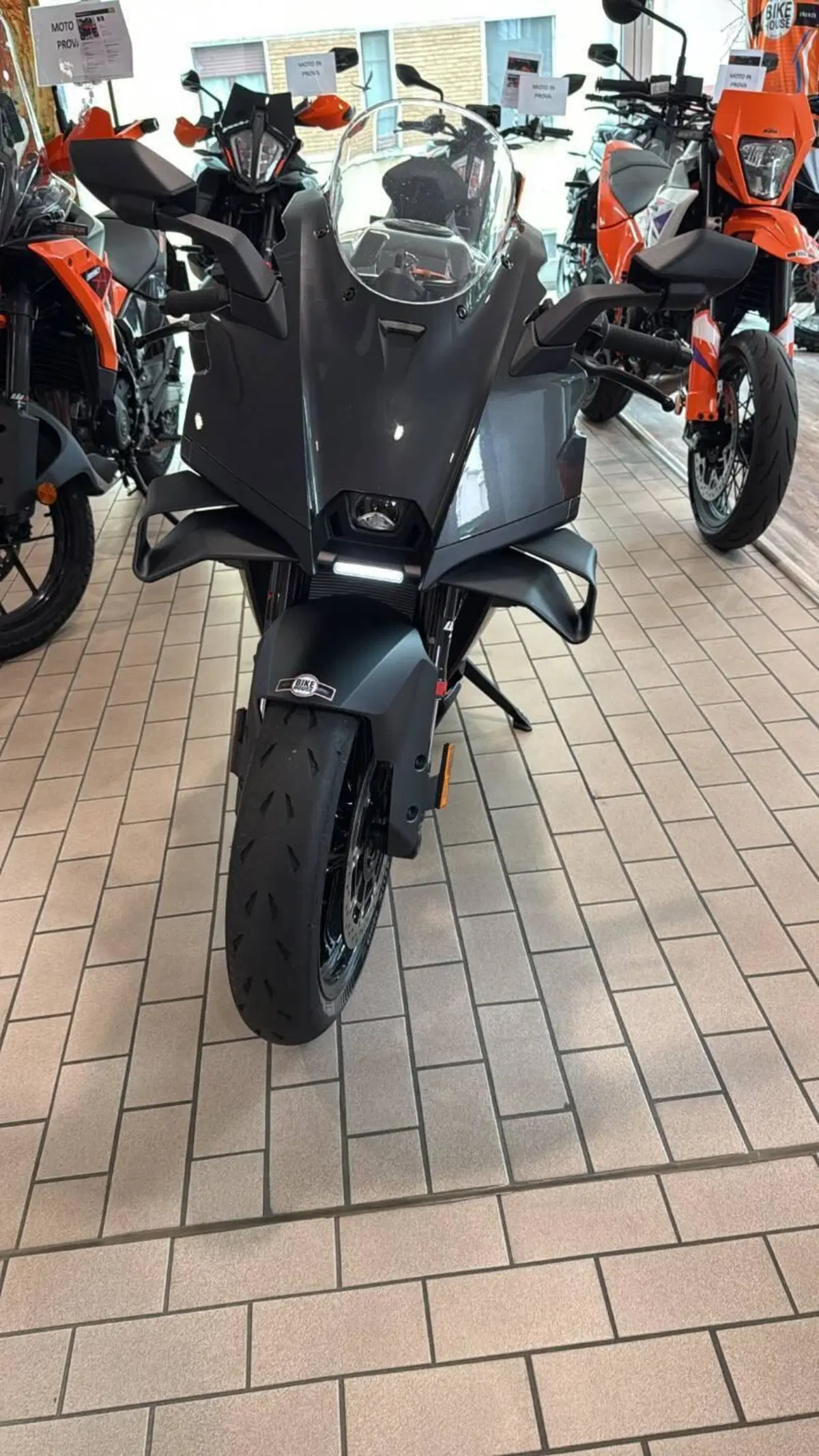 KTM 990 RC R (2026) (3)