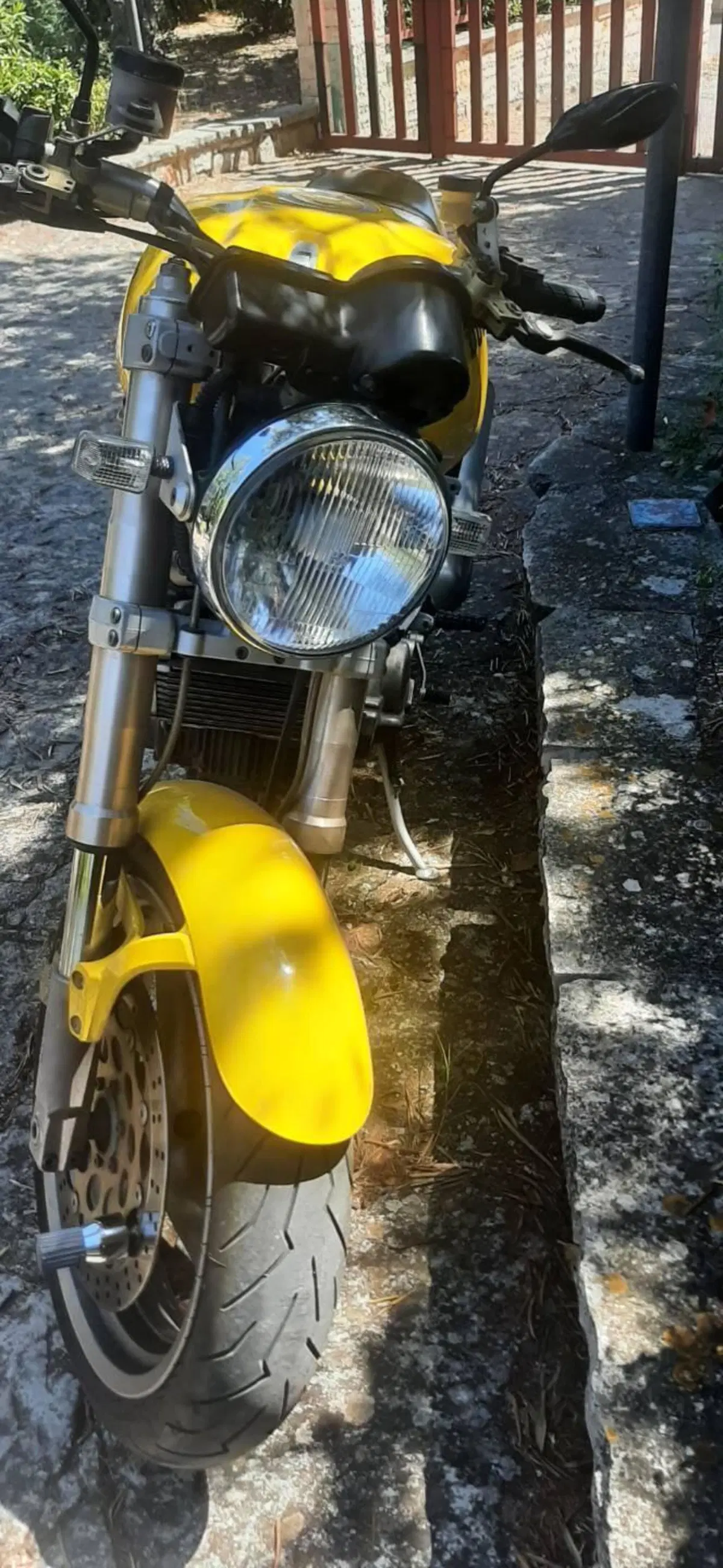Ducati Monster 900 (1997 - 98) (3)