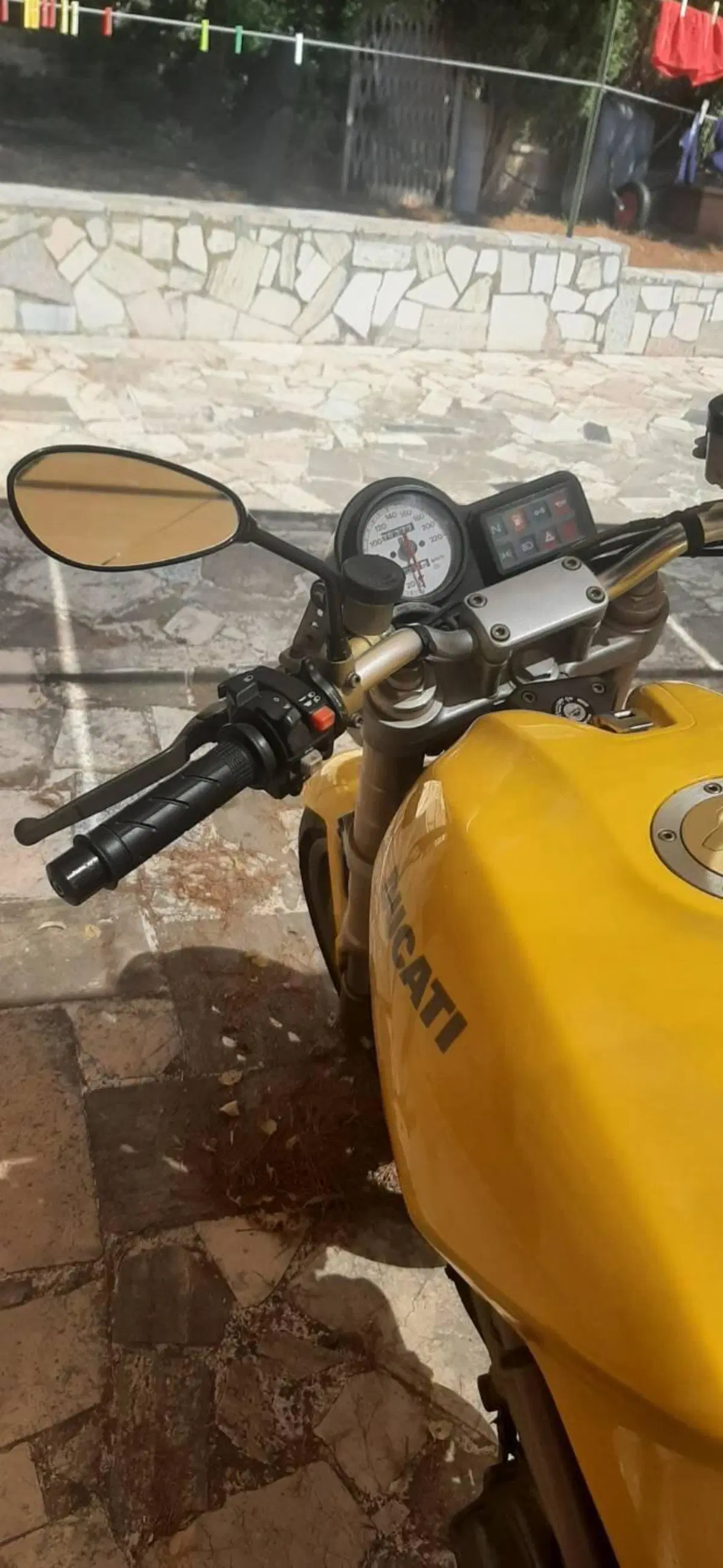 Ducati Monster 900 (1997 - 98) (12)