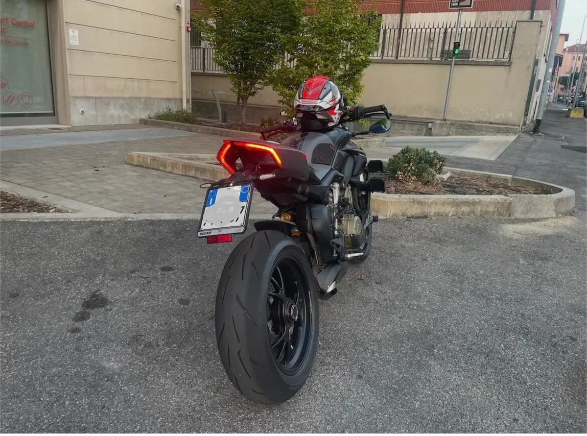 Ducati Streetfighter V4 S (2023 - 24) (6)