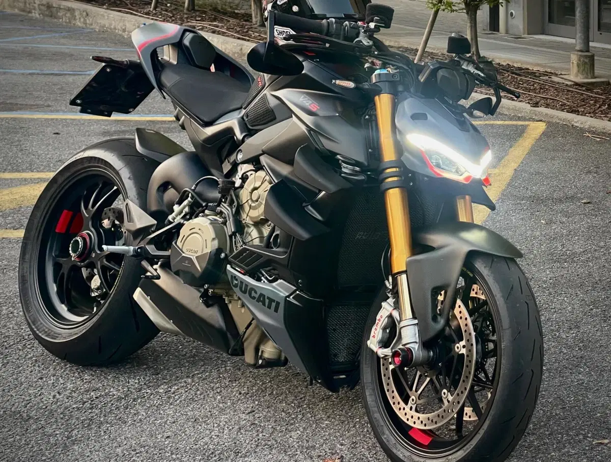 Ducati Streetfighter V4 S (2023 - 24)