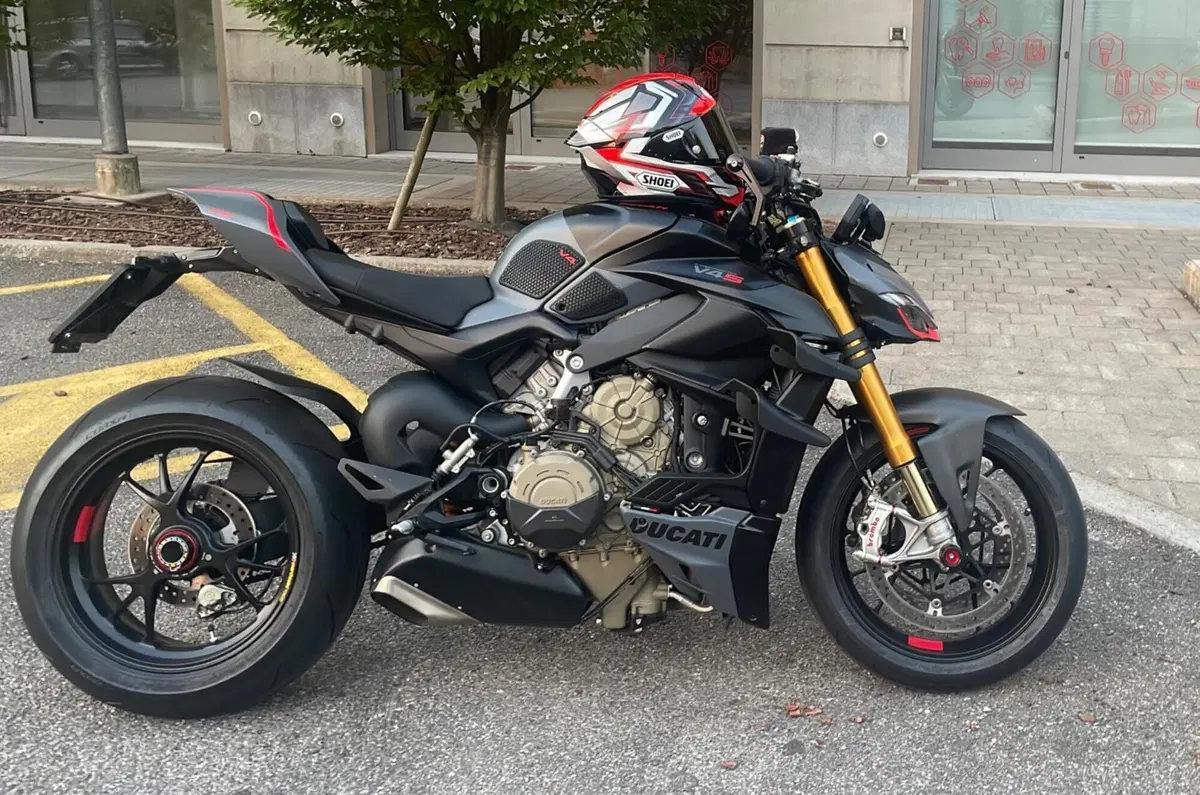 Ducati Streetfighter V4 S (2023 - 24) (2)