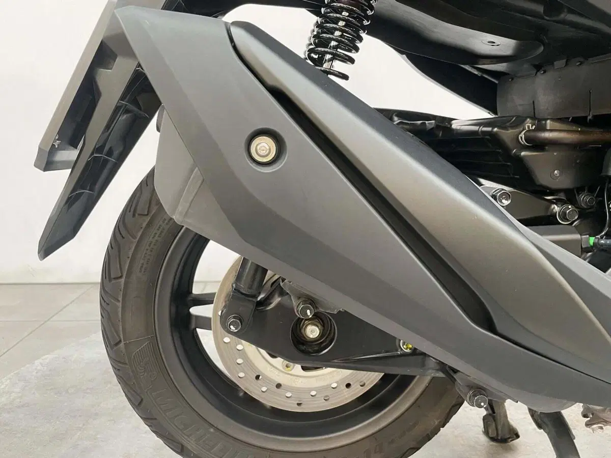 Honda Forza 350 (2022 - 24) (3)