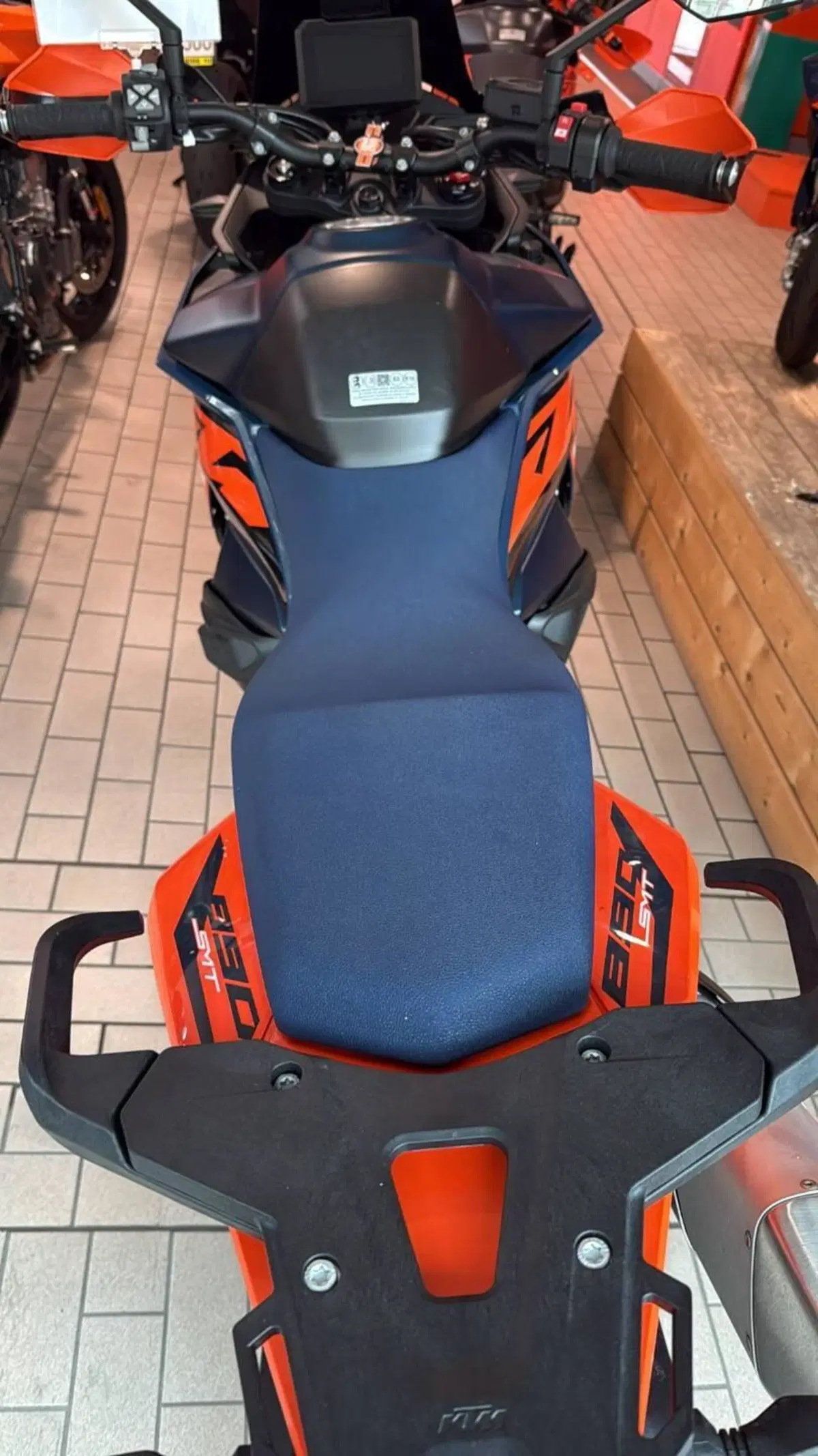 KTM 890 SMT (2026) (3)