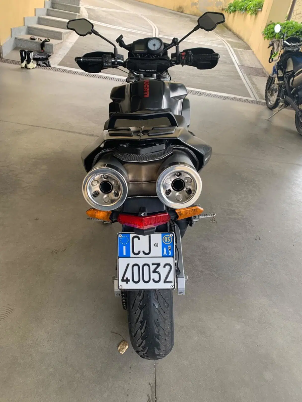 Ducati Multistrada 620 Dark SD (2005 - 07) (8)
