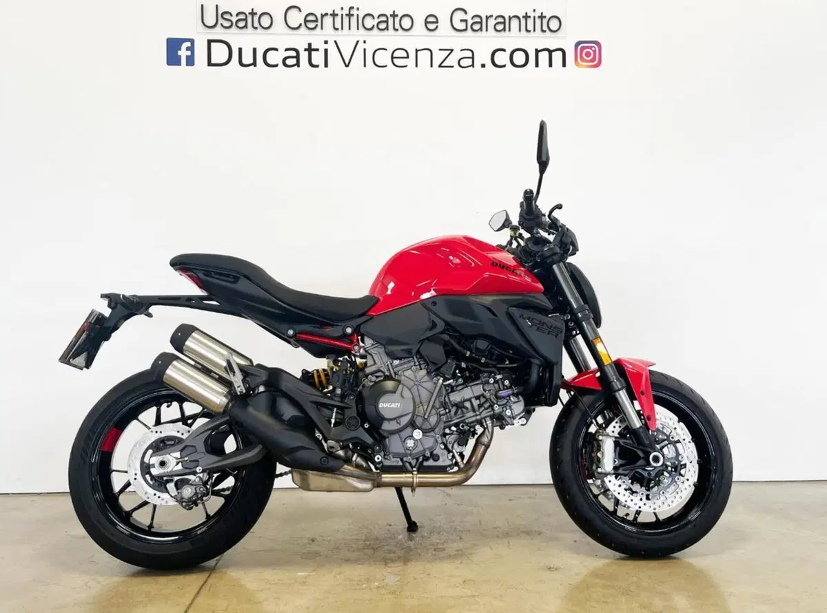 Ducati Monster 890 (2026)