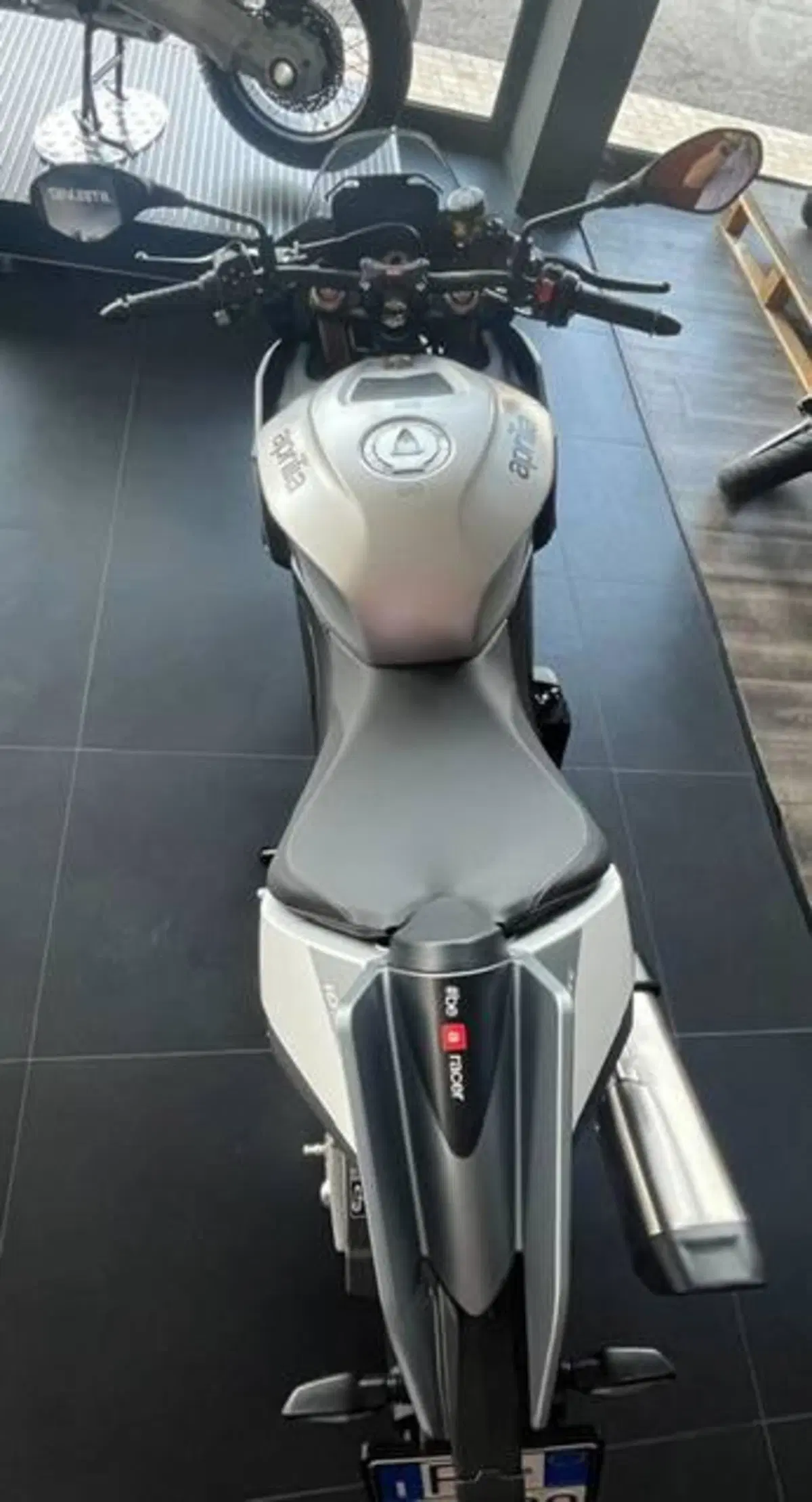 Aprilia Tuono V4 (2025 - 26) (6)