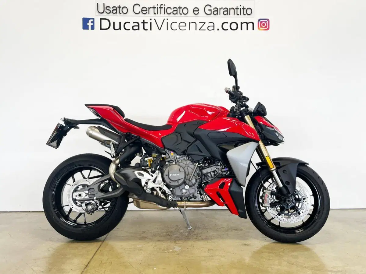 Ducati Streetfighter V2 (2025 - 26)