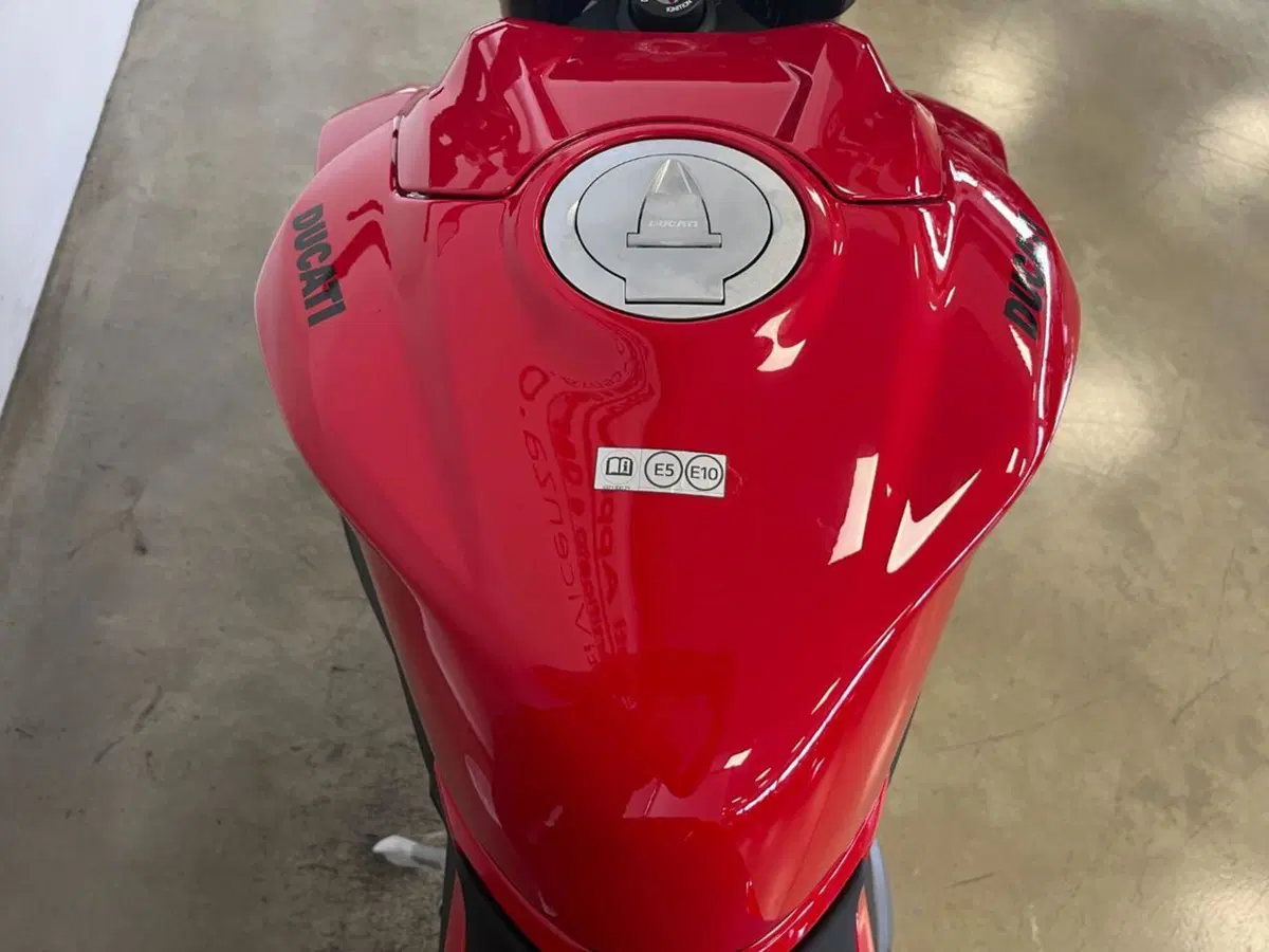 Ducati Streetfighter V2 (2025 - 26) (10)
