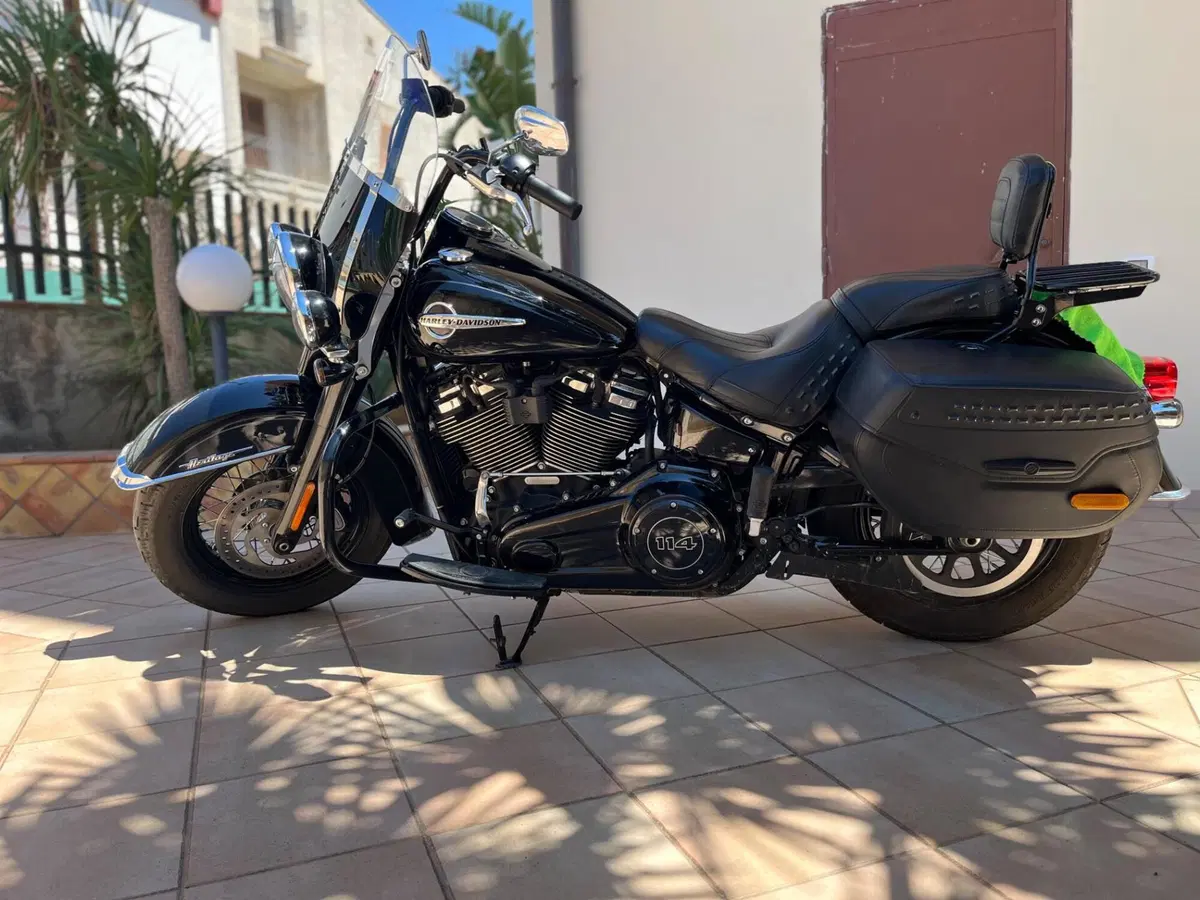 Harley-Davidson 114 Heritage Classic (2018 - 20) - FLHCS (8)