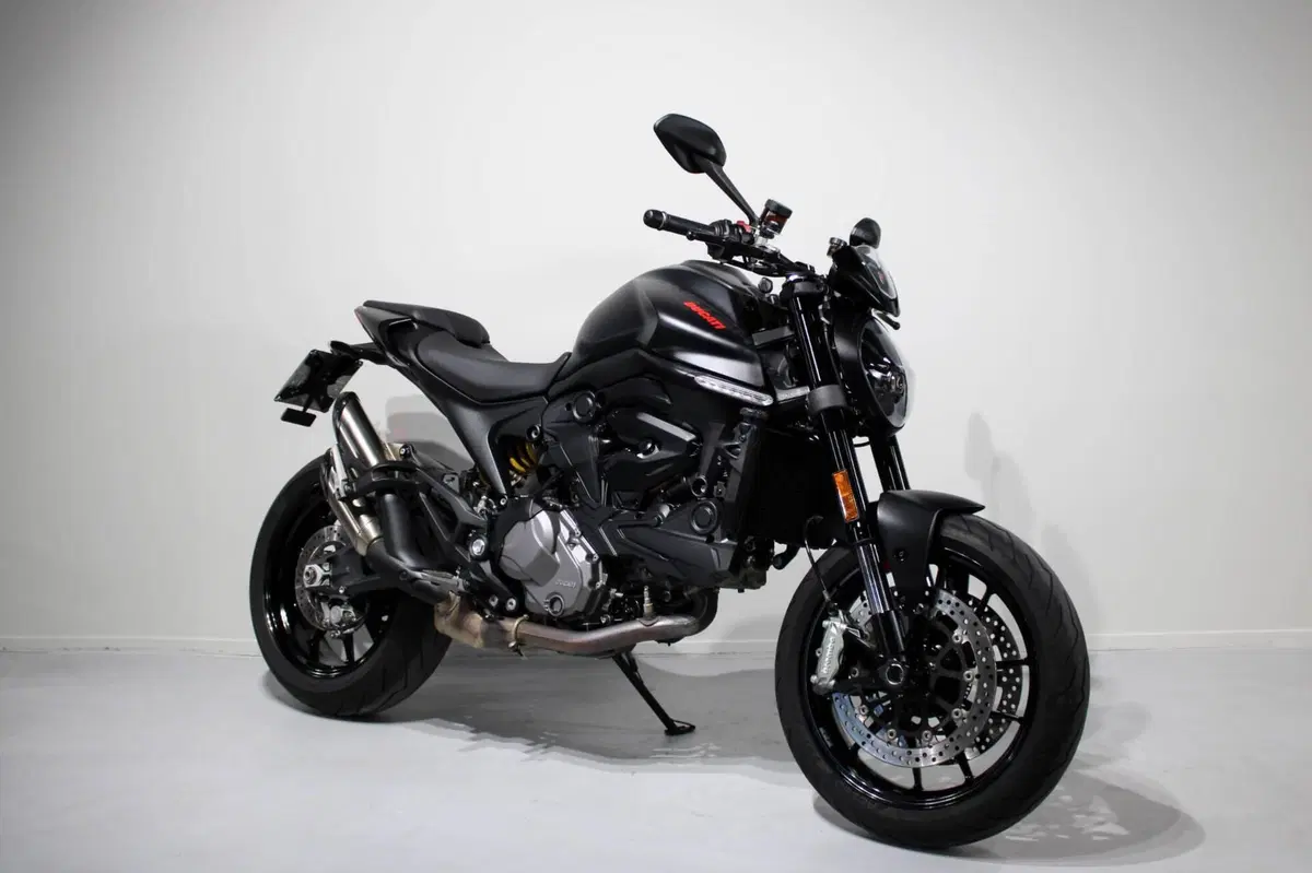 Ducati Monster 937 (2021 - 25) (2)