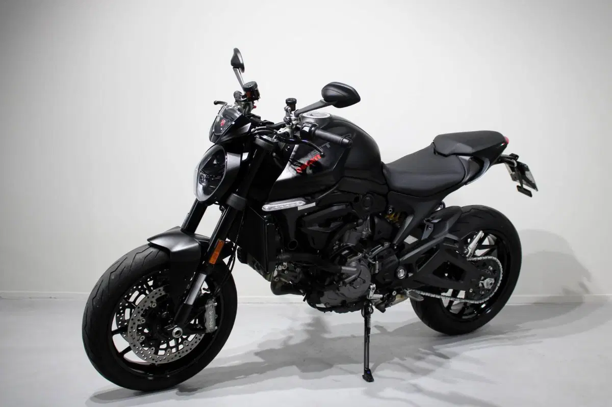 Ducati Monster 937 (2021 - 25) (3)